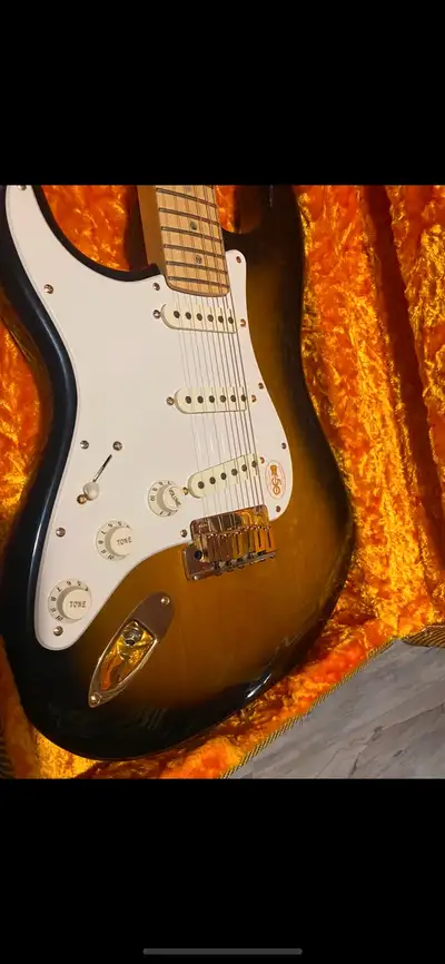lefthand 50th anniversary Stratocaster lefty , View more