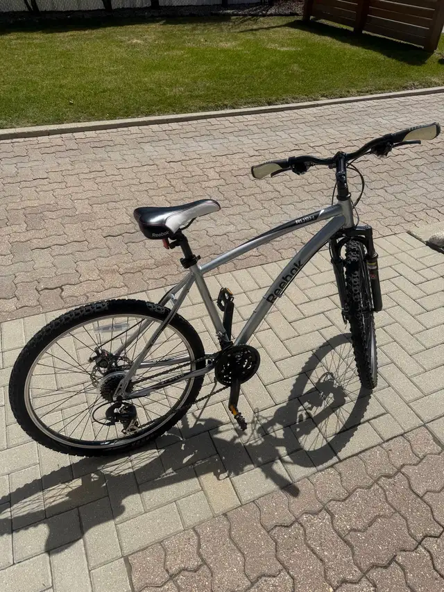 Reebok Rush 21 speed Mountain bike in Mountain in Winnipeg - Image 2