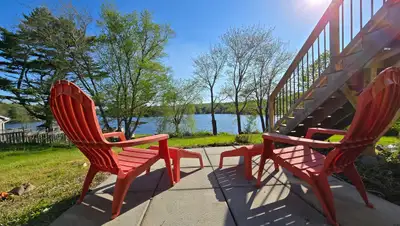 Lakefront Living!