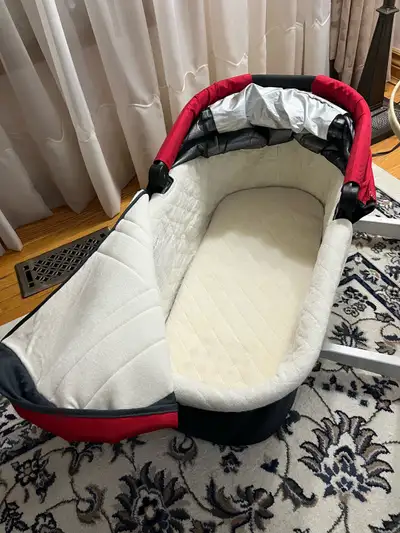 UPPAbaby Bassinet - Red, View more