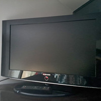 Samsung 32" LCD TV
