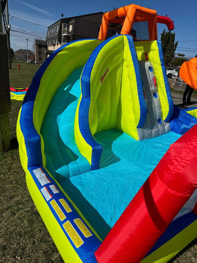 Jeux gonflables aquatiques  dans Jouets et jeux  à Laval/Rive Nord - Image 3