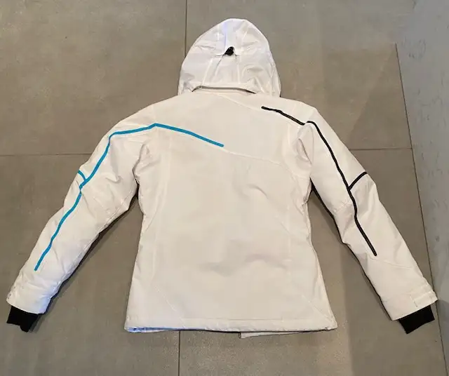 Women's Rossignol winter ski jacket XS in great condition in Women's - Tops & Outerwear in City of Montréal - Image 3