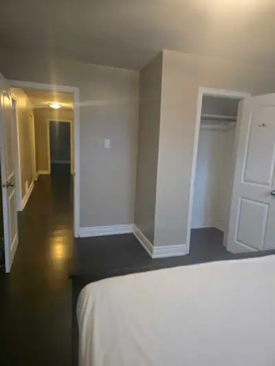 Large 2 Bedroom basement apartment with large den, kitchen and separate entrance. This spacious apar...