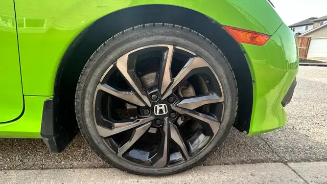 2017 Honda Civic EX-T Coupe 1.5L - Manual in Cars & Trucks in Calgary - Image 8