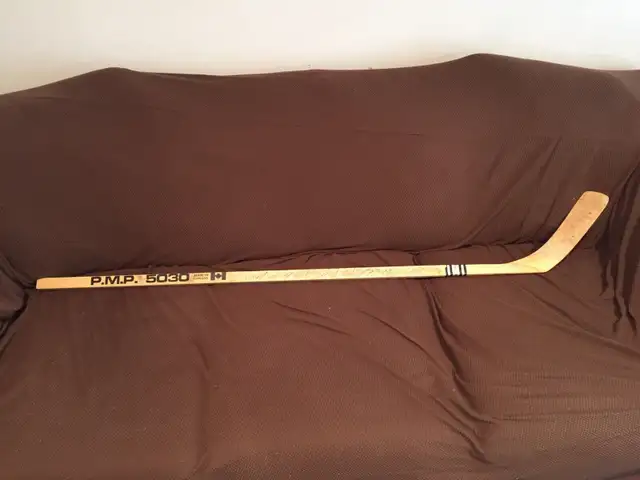 1979/80 Montreal Canadiens team autographed Jarvis hockey stick in Arts & Collectibles in Winnipeg - Image 3
