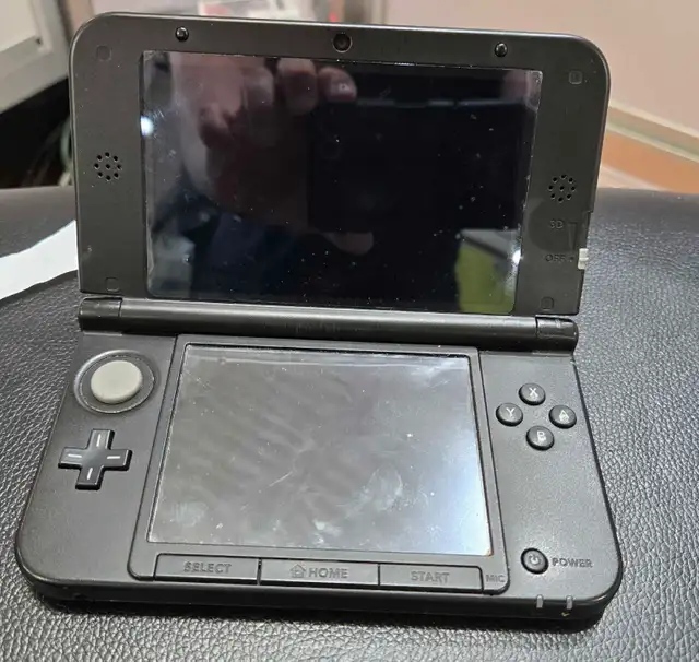 as is blue Nintendo 3DS XL in Nintendo DS in City of Toronto - Image 3