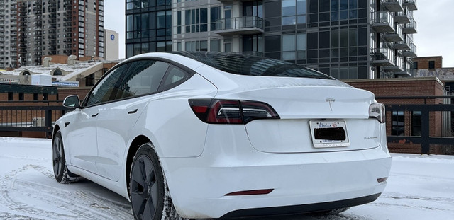 2022 Tesla Model 3 Long Range in Cars & Trucks in Edmonton - Image 3