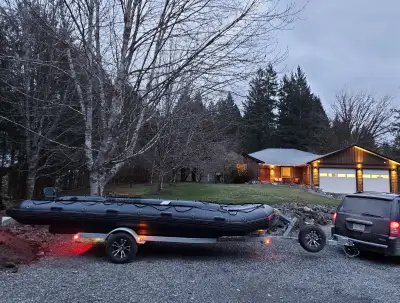 21' HD HYPALON 866 INFLATABLE BOAT C/W ROAD RUNNER TRAILER... PURCHASED NEW IN 2022... PROFESSIONALL...