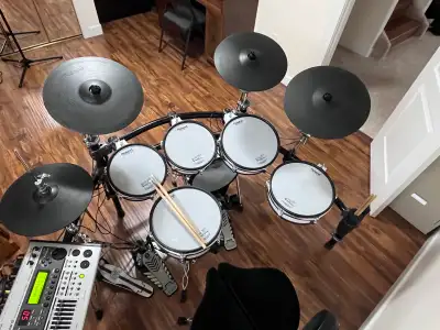 Roland TD 20 Electronic Drumkit, View more