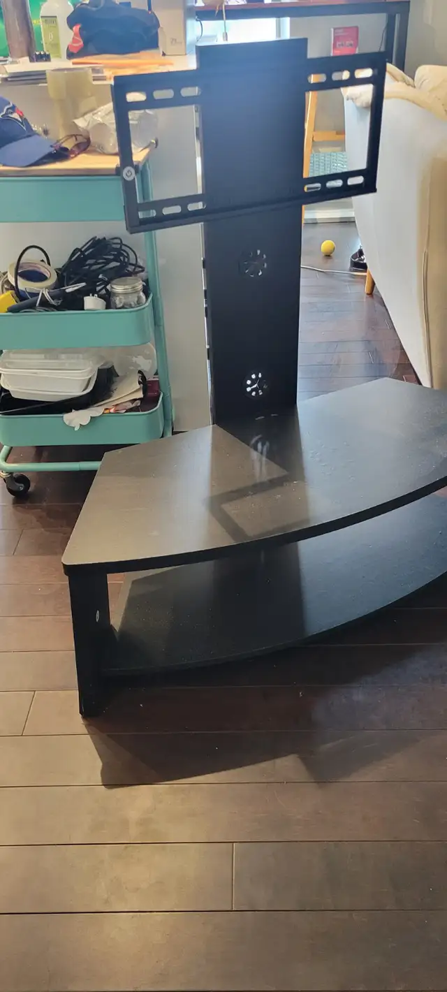 42" TV, with TV stand Included in General Electronics in Ottawa - Image 3