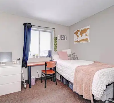Fall 2026 Sublet / Lease Takeover (FEMALE) I’m subletting my room (or offering a full lease takeover...