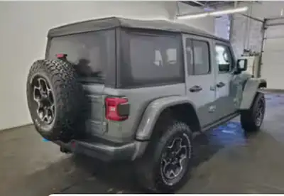 Brand New OEM Jeep Wrangler JL Soft Top with Tinted Windows for 4 door Jeeps. Upgrade your Jeep this...
