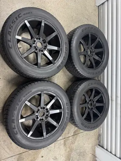 Came off of Ford F-150 it can also fit with Ford Expedition Dodge RAM,Silverado,Tahoe,GMC Sierra,Yuk...