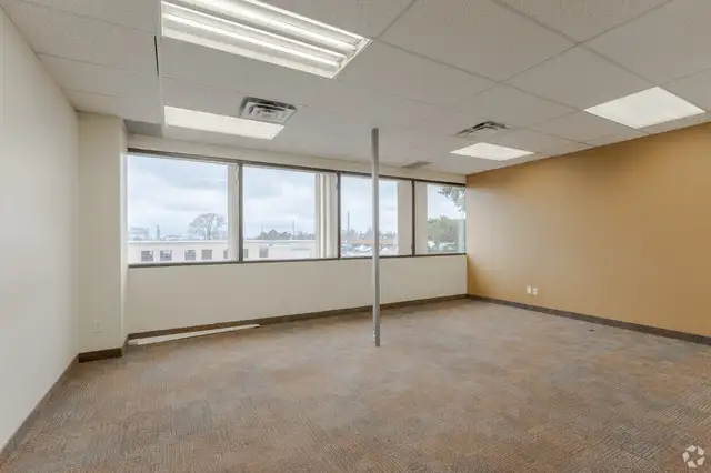 Coworking Space | Private offices starting from $750 in Oakville