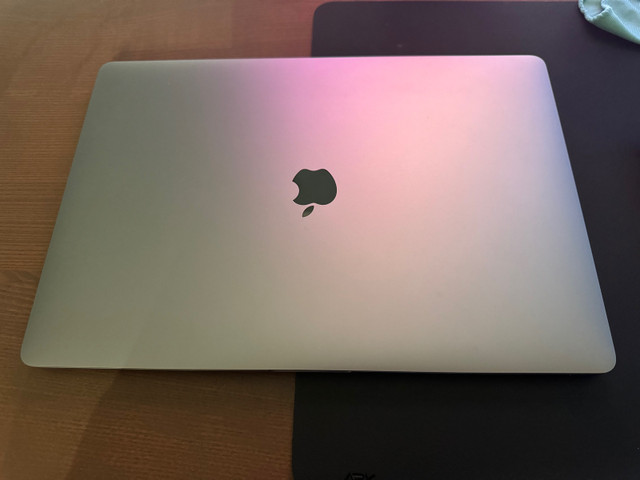 2019 MacBook Pro 16-inch  in Laptops in City of Toronto - Image 2