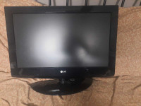 26 inch LCD TV with remote + Free DVD player
