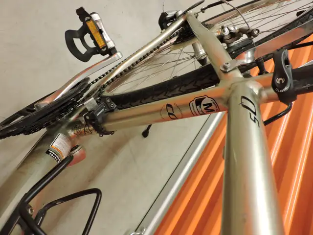 Vélo Hybride performance Cannondale CO2 Optimisé Q5. in Cruiser, Commuter & Hybrid in Laval / North Shore - Image 4