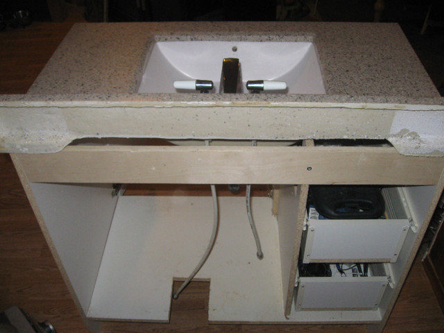 bathroom vanity with working fawcet in Plumbing, Sinks, Toilets & Showers in Whitehorse - Image 3