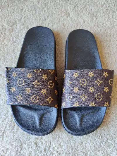 Women's Slides, View more