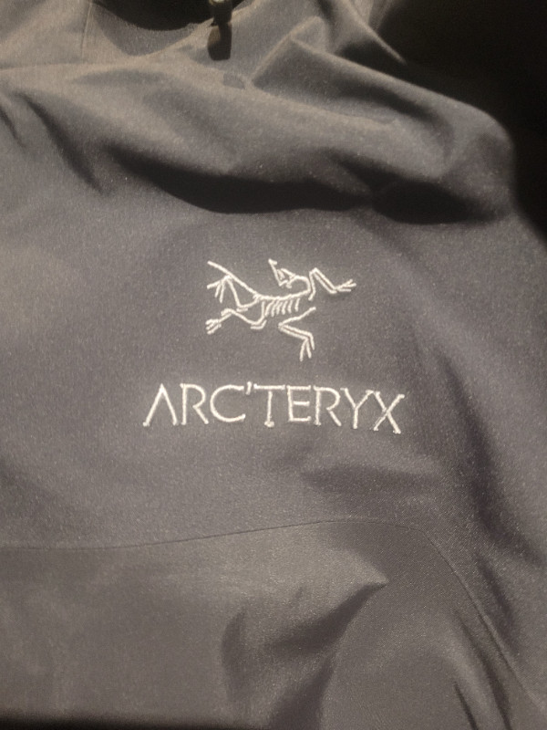 Arcteryx Beta AR NEW in Men's in City of Toronto - Image 4