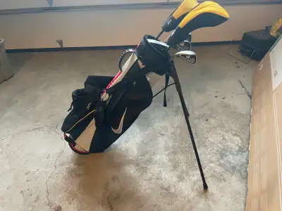 Left Handed Nike Junior Golf Clubs, View more