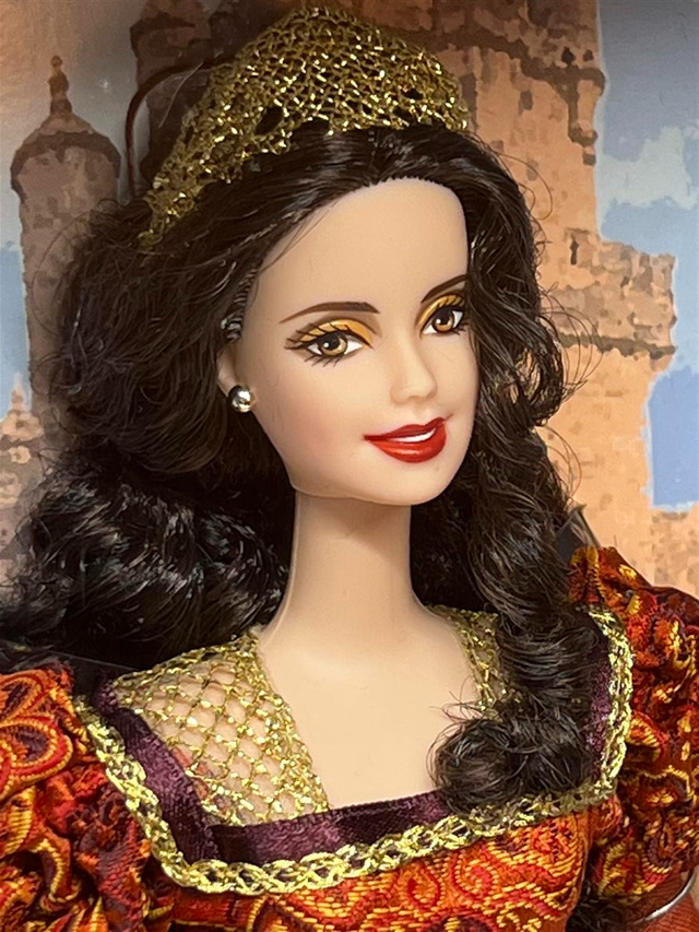 Vintage 2002 Princess of the Portuguese Empire™ Barbie doll in Arts & Collectibles in Edmonton - Image 4