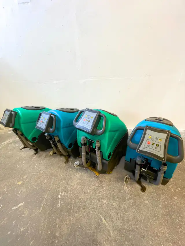 Industrial Grade Auto Floor Scrubber – Rent or Buy – Warranty62864364401282122