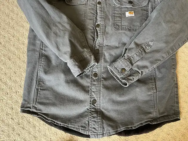 Carhartt Lined Jacket - Medium in Men's in Red Deer - Image 4
