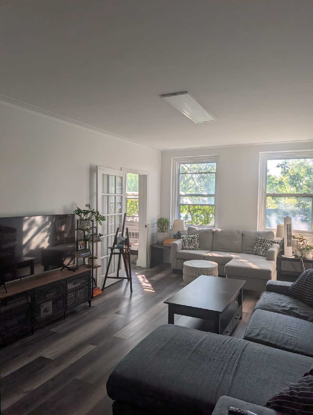 4855 Ch. Queen Mary — photo 1