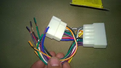 Scosche HA028 - 86-07 ACURA/HONDA Car Stereo Connector • Connects an aftermarket stereo to the facto...