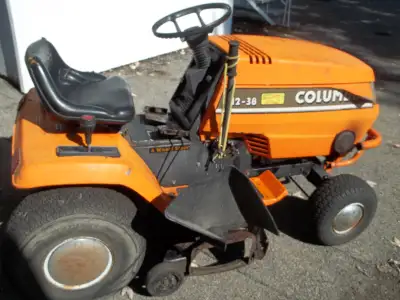 TRACTEUR   GAZON  COLUMBIA    12X38, View more