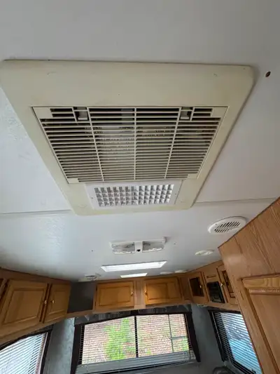 Fifth wheel parts for sale, everything above frame deck available, everything inside works (except w...