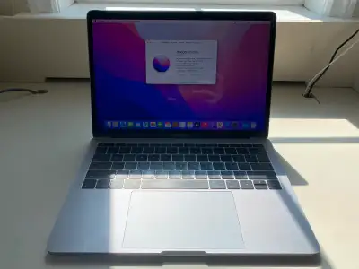 2016 MacBook Pro (Two Thunderbolt 3 ports) 8GB RAM 256GB SSD, View more