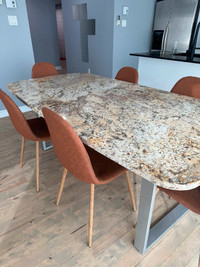 Table salle a manger en granite à vendre