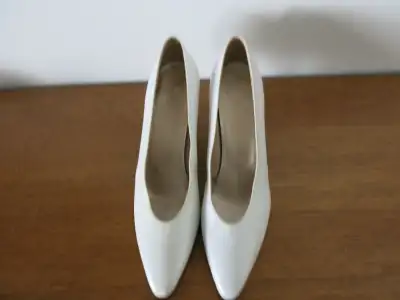 MR SEUMOUR high heeled SHOES / PUMPS, Size 8.5 AA, white, new, View more