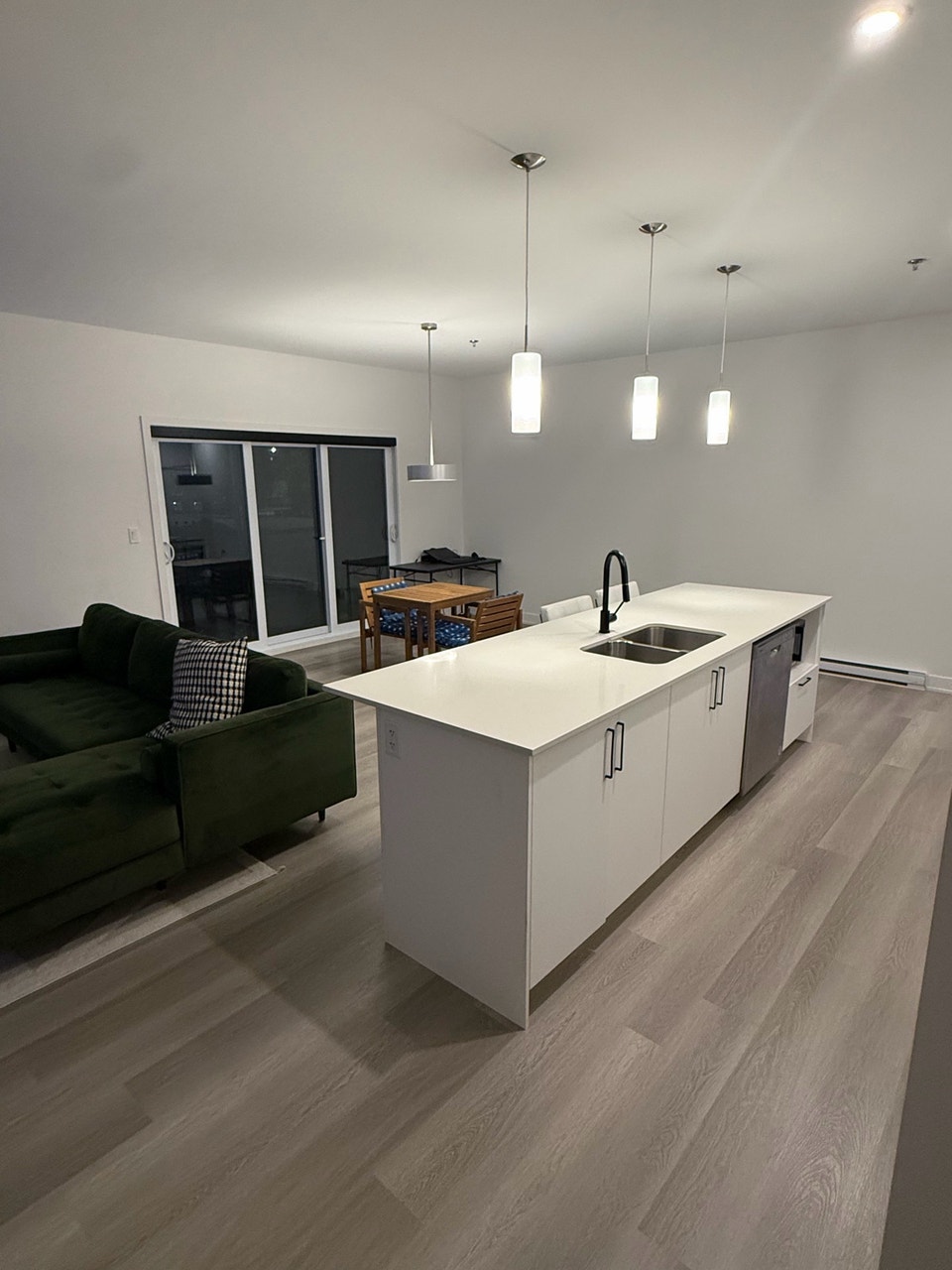 LEASE TRANSFER – $1,995 3