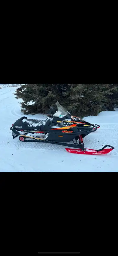 Runs great! Pretty much brand new under hood, brand new skis belts air filter clutch rebuild and mor...