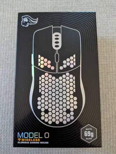 Like new gaming mouse. If the ad is up it's still available.
