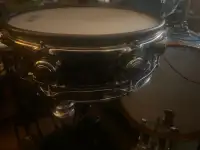 Hart  Proffesional Electracoustic Snare 