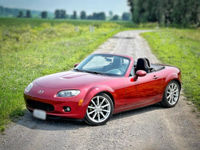 2006 Mazda Miata MX-5 Sport **Safetied**