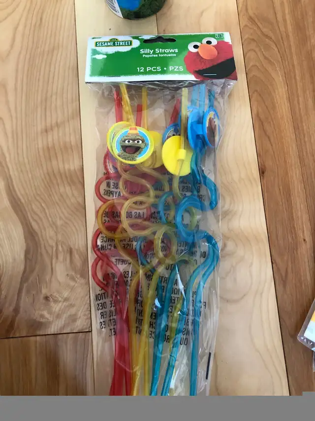 Sesame Street party favours  in Toys & Games in City of Montréal - Image 6