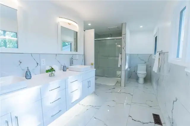 VBK Services - Renovation & Repairs62864354247682122
