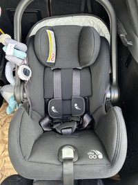 Baby Jogger City GO Infant Car Seat with winter cover 