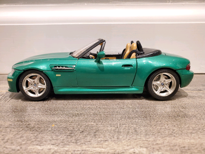 Burago 1996 BMW M Roadster Z3 Convertible Green Missing Drivers Side Window No Box