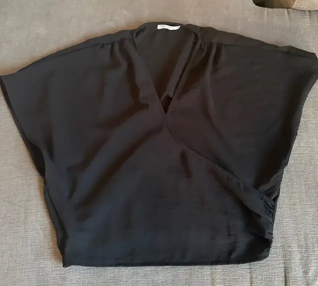 Ladies tops & dresses! $10 each in Women's - Tops & Outerwear in Mississauga / Peel Region - Image 6