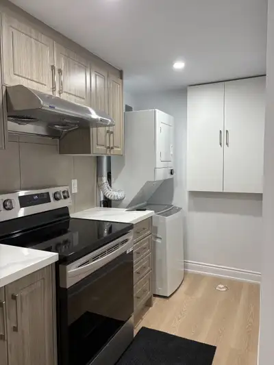 Stunning, Newly Renovated Legal 2-Bedroom Basement Apartment - Prime Meadowvale Location Experience...