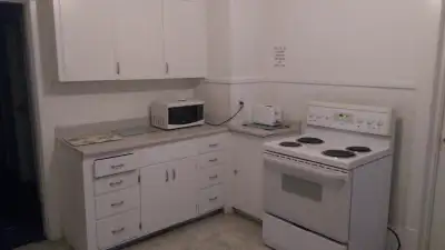 Furnished room, Wi-fi, cable tv, parking, all utilities included, single male only, #103 bus takes y...
