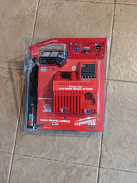 MILWAUKEE M12-M18 Charger