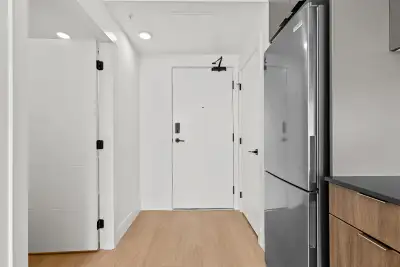 Welcome to 1110 Lawson, where contemporary design and unbeatable downtown convenience come together....